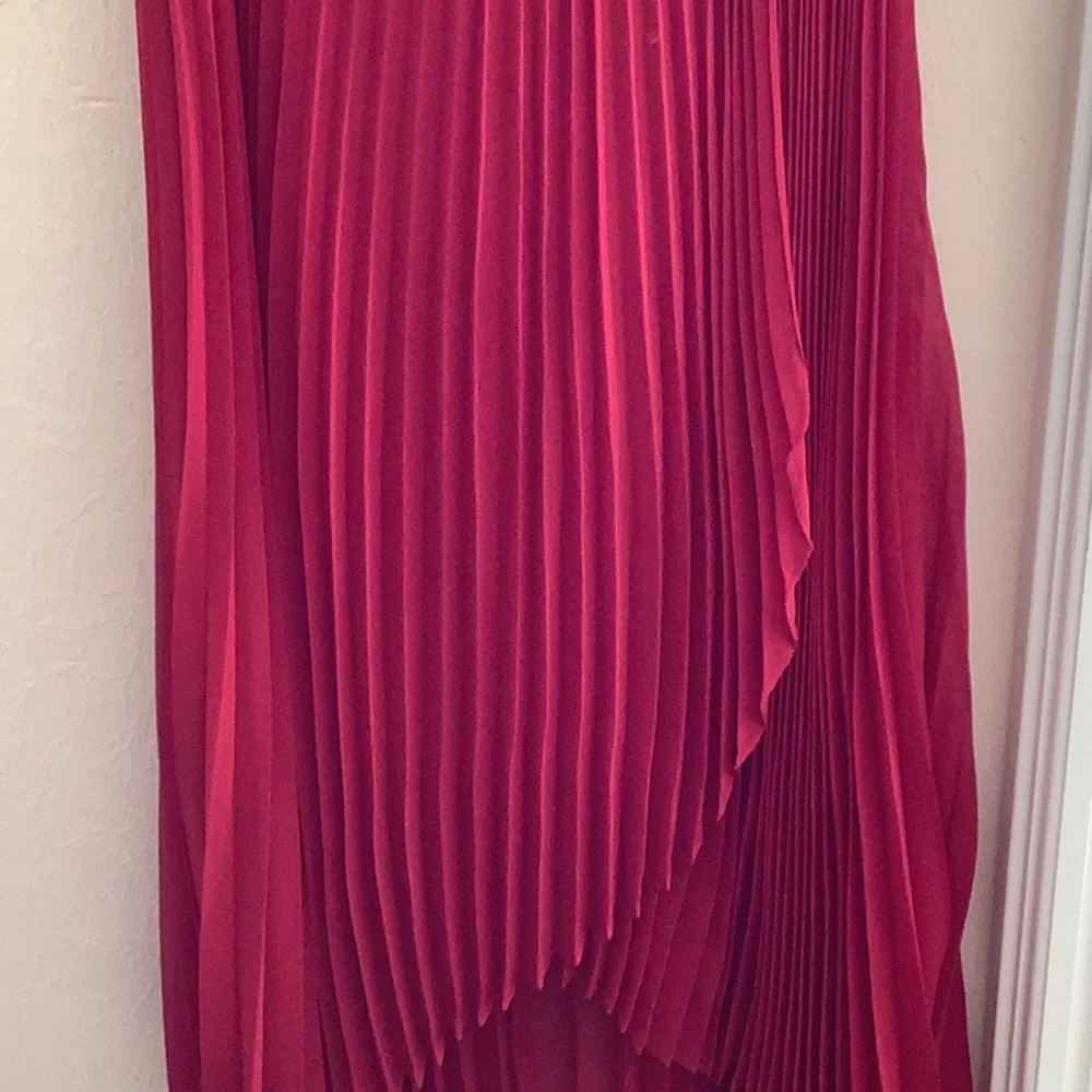 Gorgeous Red Dress 🖤🖤❤️NWT by WHBM - Picture 12 of 13